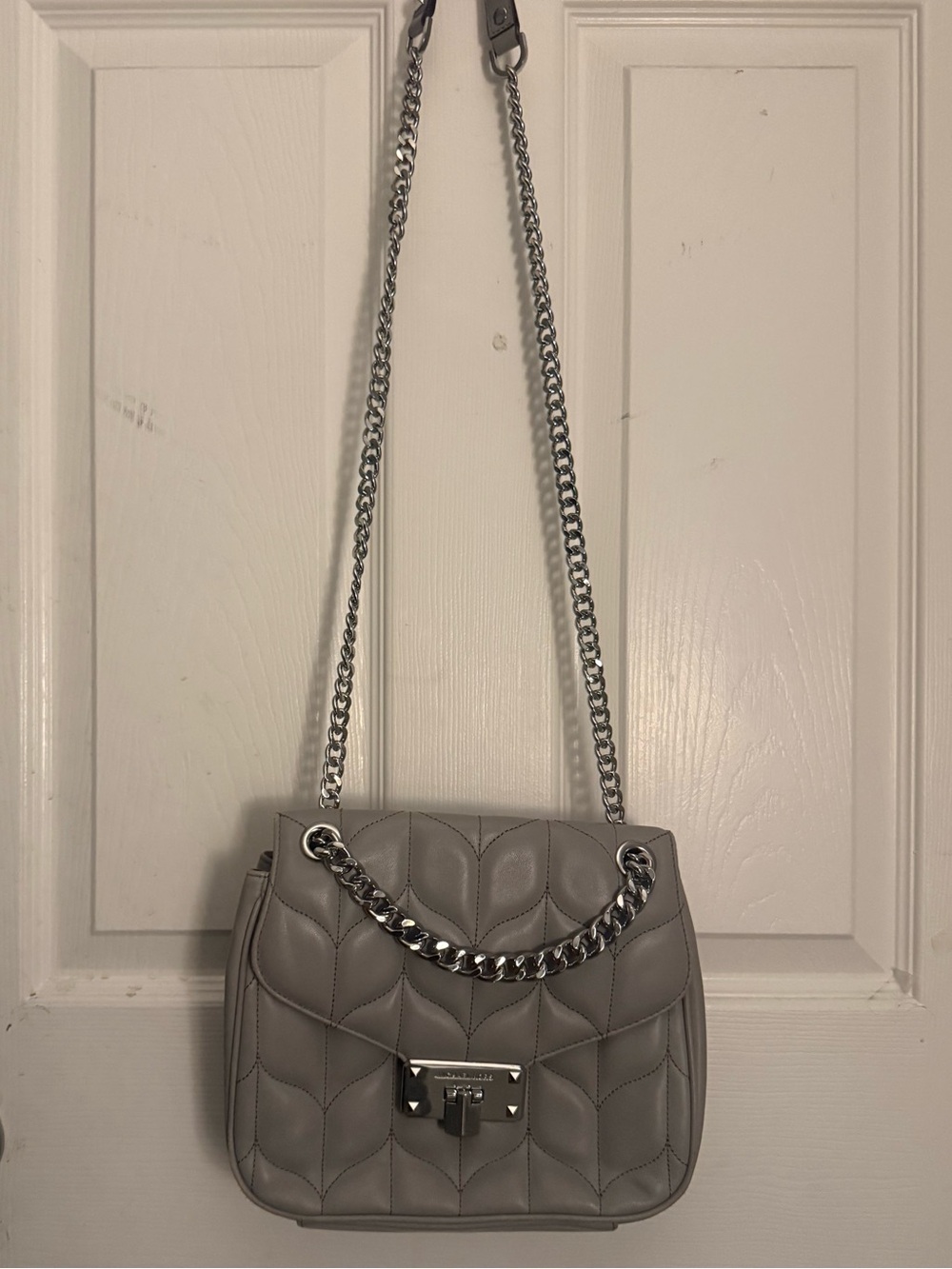 Quilted Chain-Handle Shoulder Bag - Gray